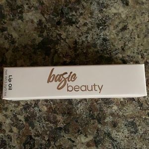 Basic Beauty- summer lip oil